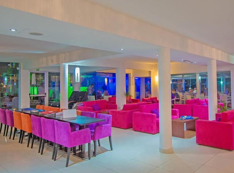 Marlita Beach Hotel Apartments Protaras Buitenkant foto