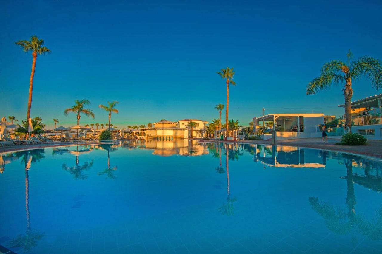 Marlita Beach Hotel Apartments Protaras Buitenkant foto