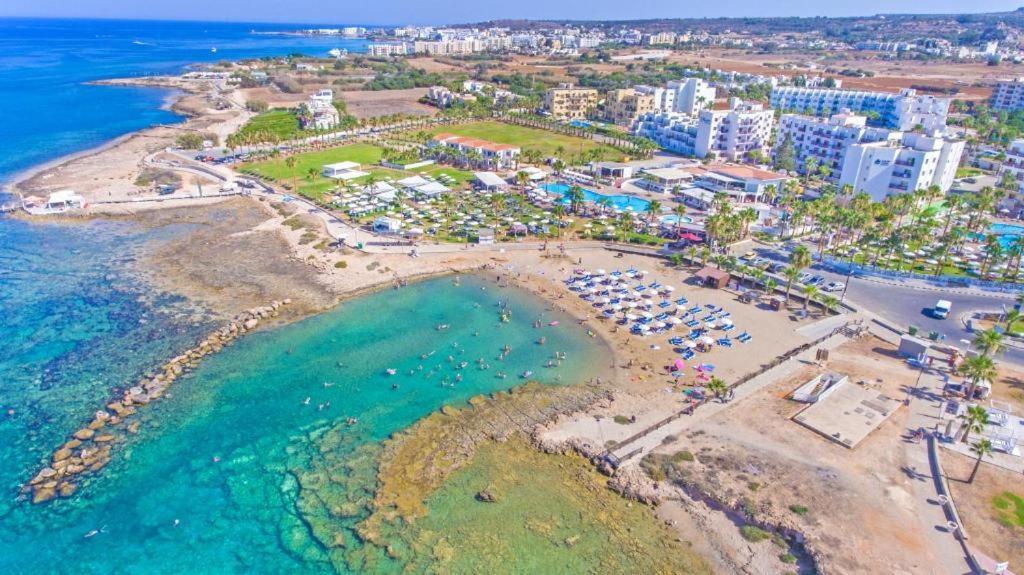 Marlita Beach Hotel Apartments Protaras Buitenkant foto